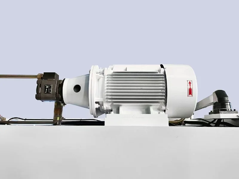 Main Motor4